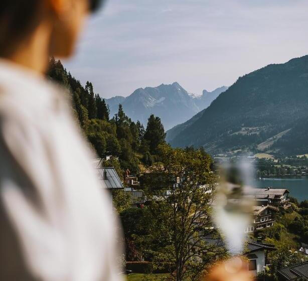 Nikolaus By Avenida Panoramic Wellness Suites