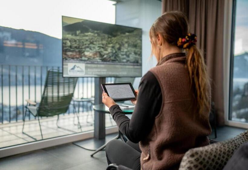 Nikolaus By Avenida Panoramic Wellness Suites