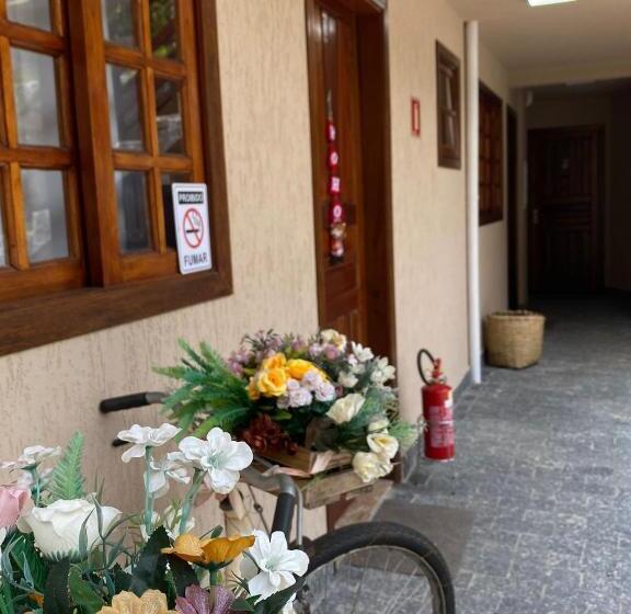 膳宿费 Villaggio Cascate