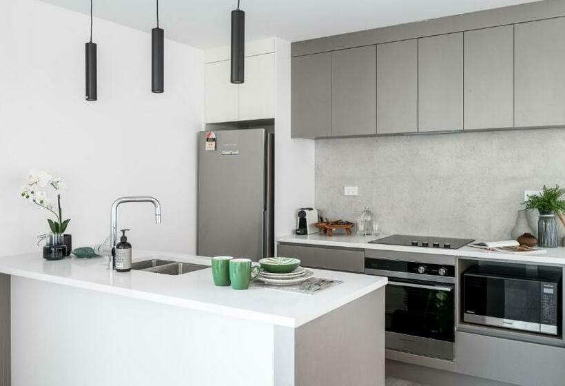 Sunrise Garden Suites