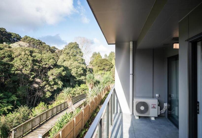 Sunrise Garden Suites