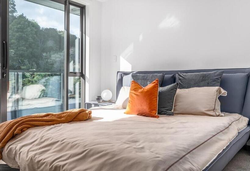 Sunrise Garden Suites