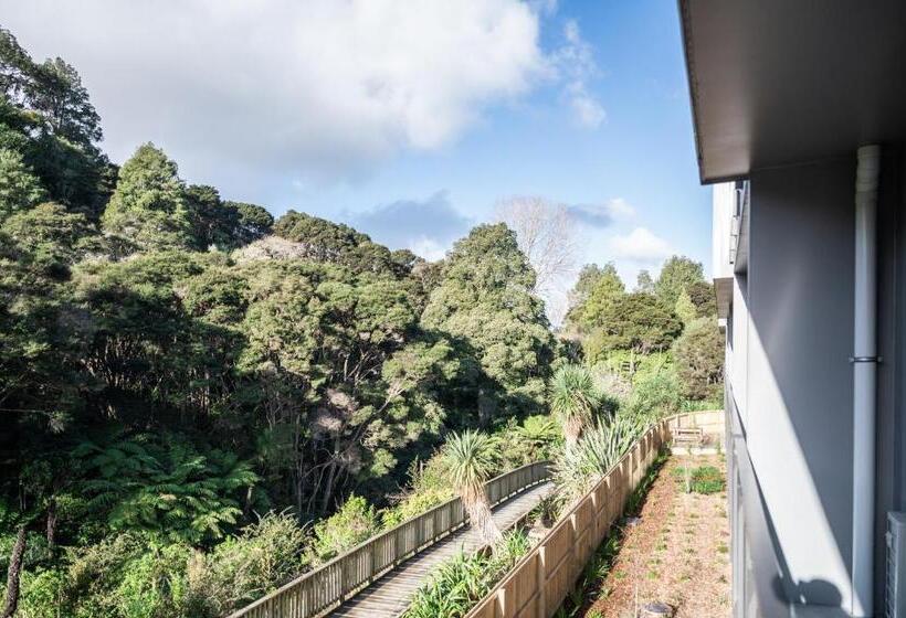 Sunrise Garden Suites