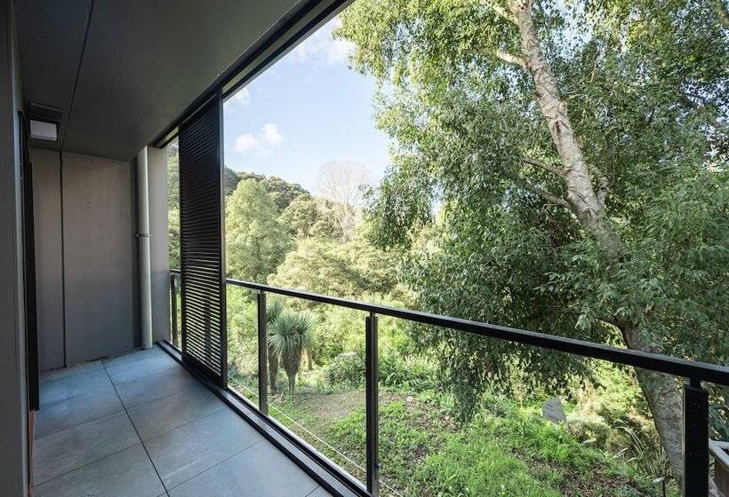 Sunrise Garden Suites