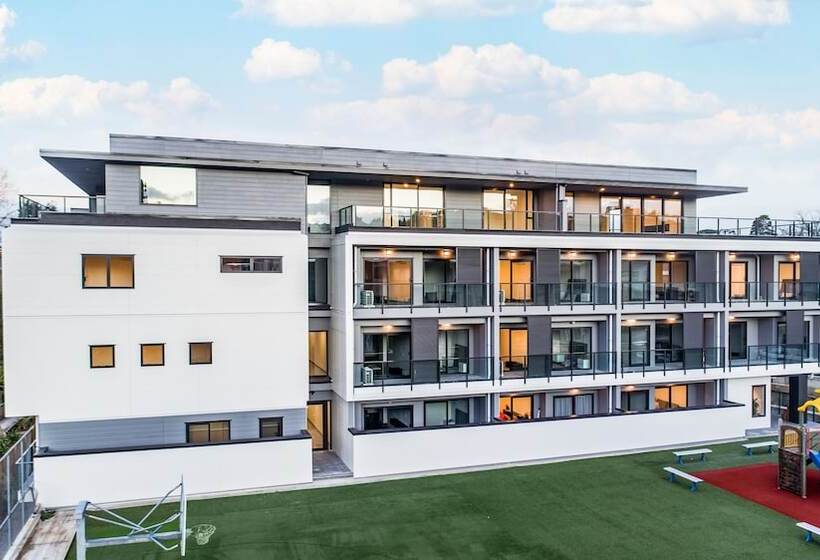 Sunrise Garden Suites