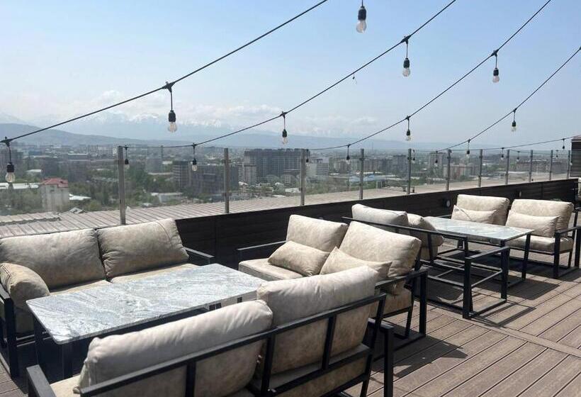 Terrasse Hotel & Bar