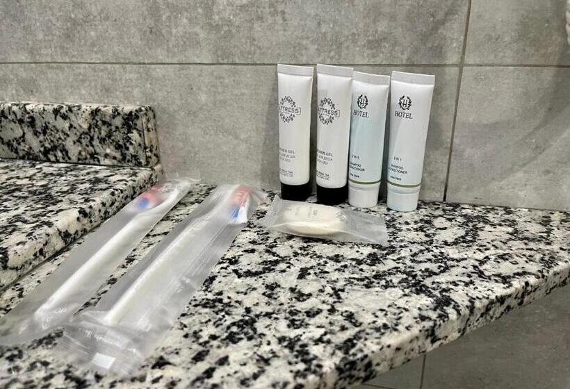 Terrasse Hotel & Bar