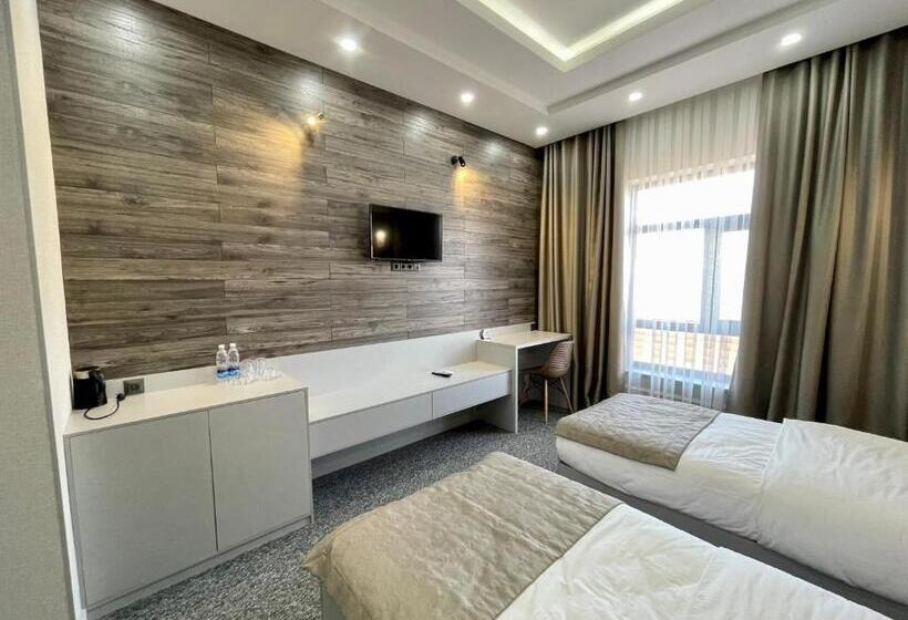 Terrasse Hotel & Bar