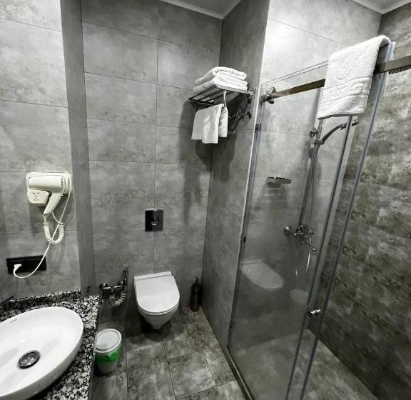 Terrasse Hotel & Bar