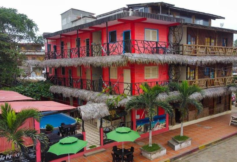 هاستل Arrecife Montañita Hostal