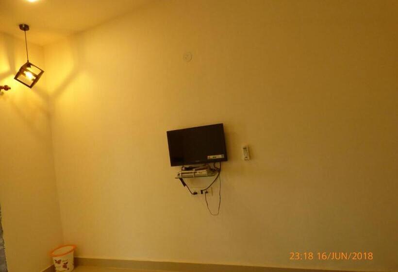 فندق صغير Pinacle Inn