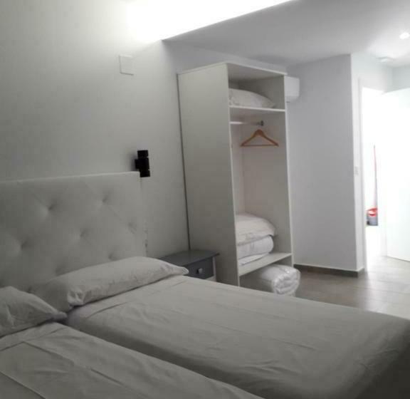 Общежитие Posada Maria Santa Pola