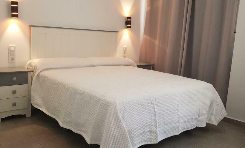 Общежитие Posada Maria Santa Pola