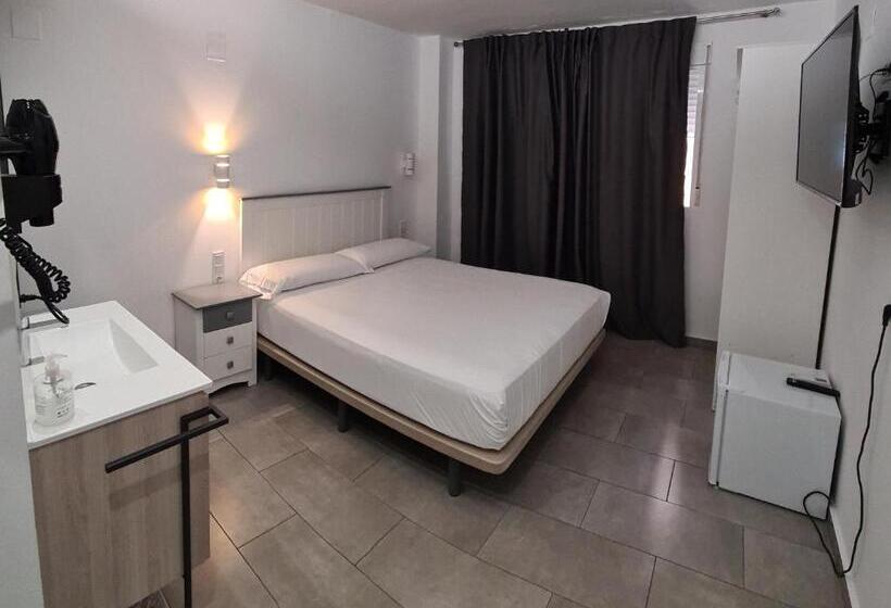 Общежитие Posada Maria Santa Pola