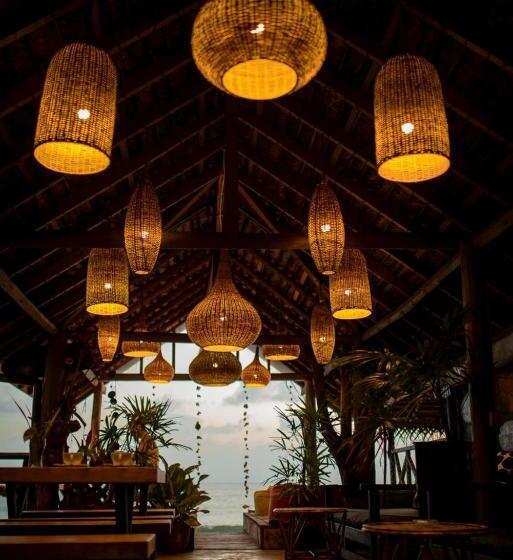 Backpack Beach Hostel & Reggae Bar