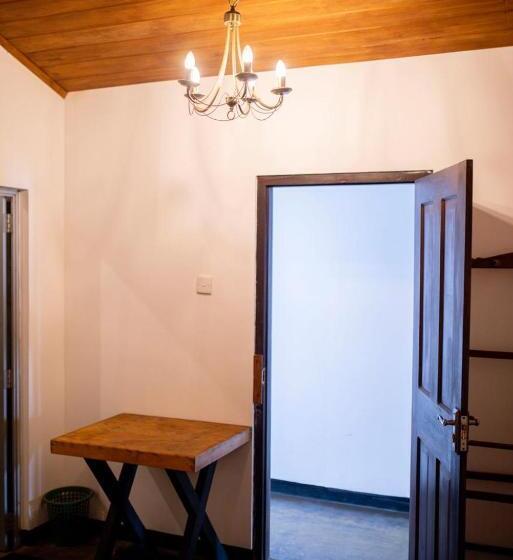 Backpack Beach Hostel & Reggae Bar