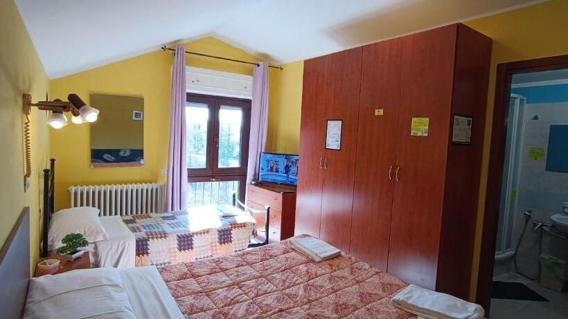 Complesso Turistico Aurora   Camere B&b