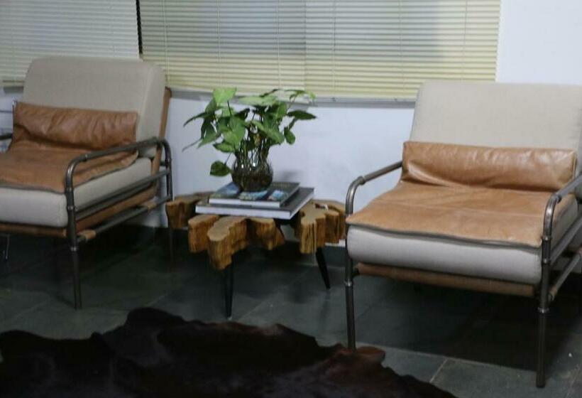 민박 Excelente Quarto Com Cama De Casal King Em Casa Perto Do Aeroporto De Curitiba