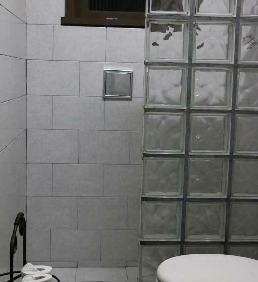 민박 Excelente Quarto Com Cama De Casal King Em Casa Perto Do Aeroporto De Curitiba