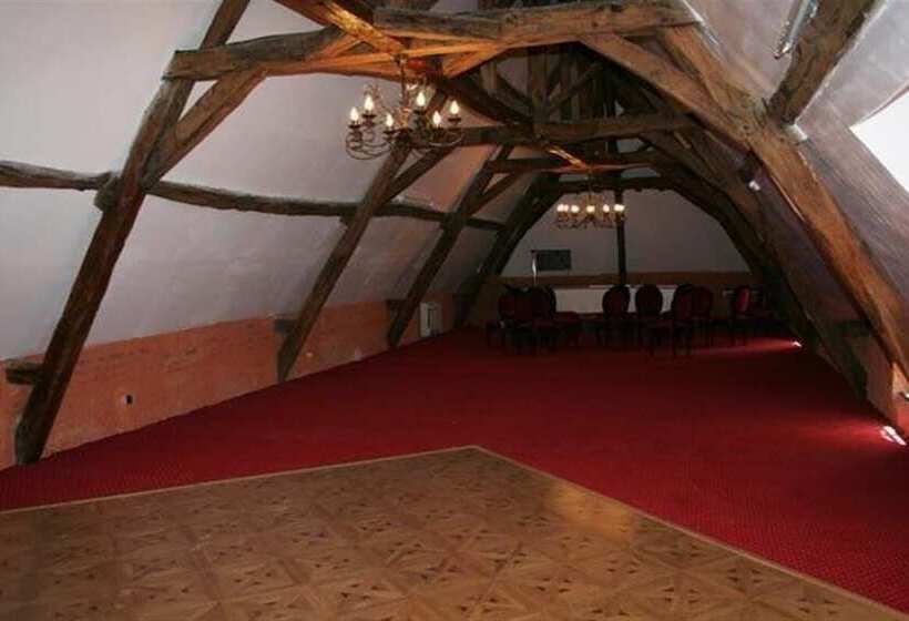 مبيت وإفطار Château De La Voûte