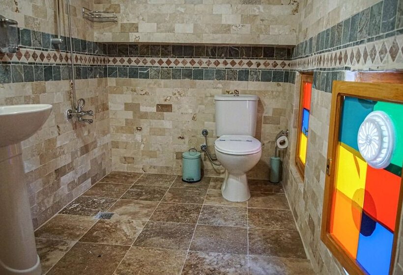 تختخواب و صبحانه Doğanbey Konaği