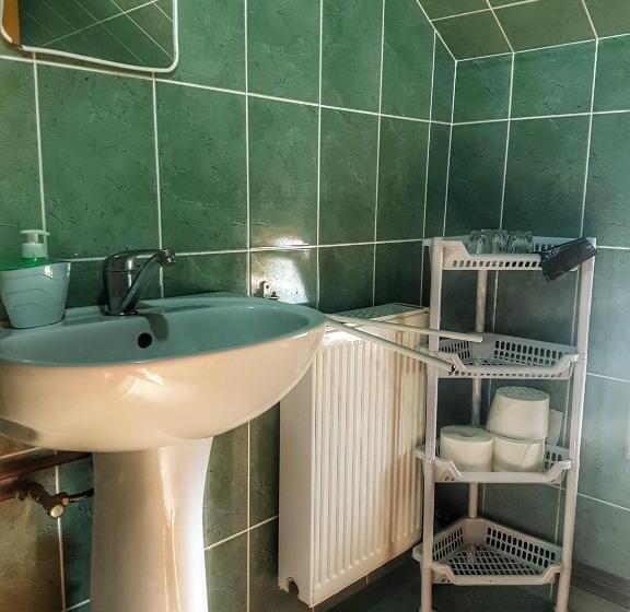 مبيت وإفطار Eszter Panzió