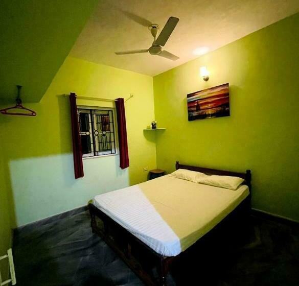 مبيت وإفطار 4bhk Private Farm House For Budget Group Stay