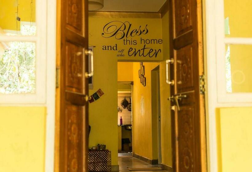 مبيت وإفطار 4bhk Private Farm House For Budget Group Stay