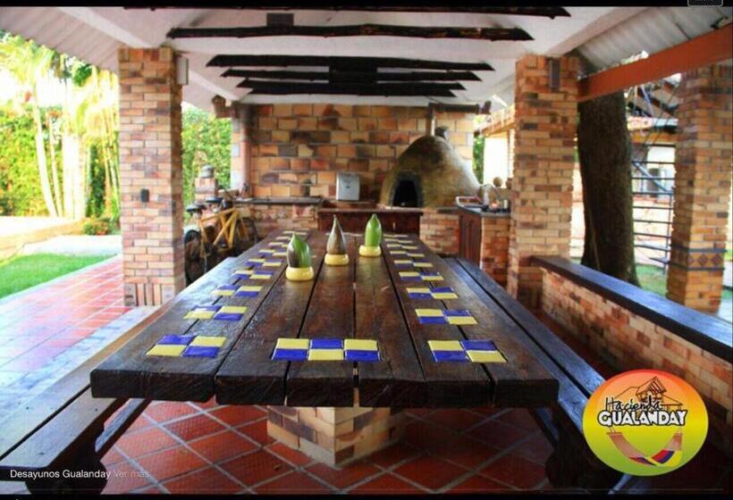 هتل Hacienda Gualanday