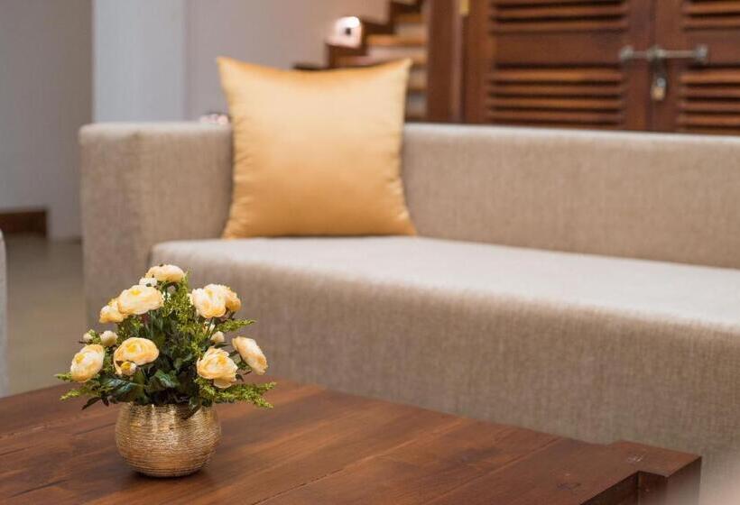 ホテル Kevans Casa