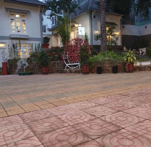 هتل Khách Sạn Hương Mê