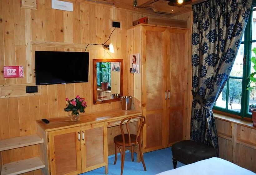 בית מלון כפרי London