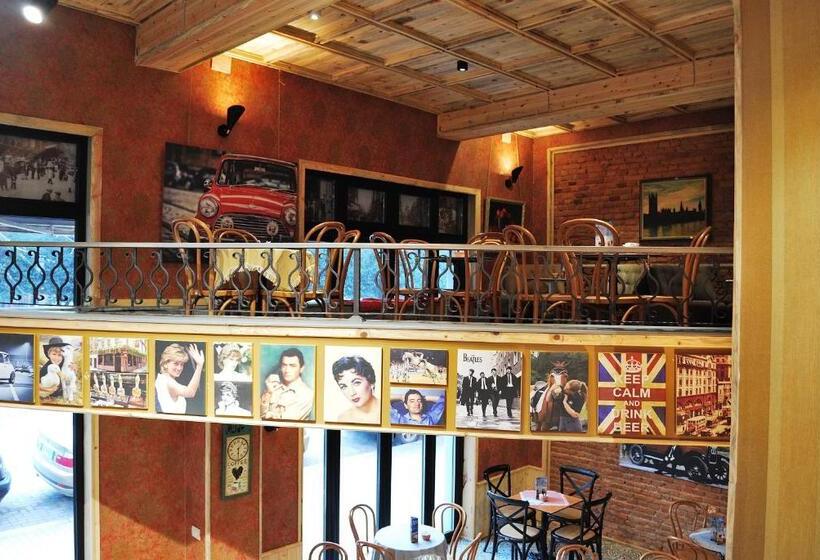 בית מלון כפרי London