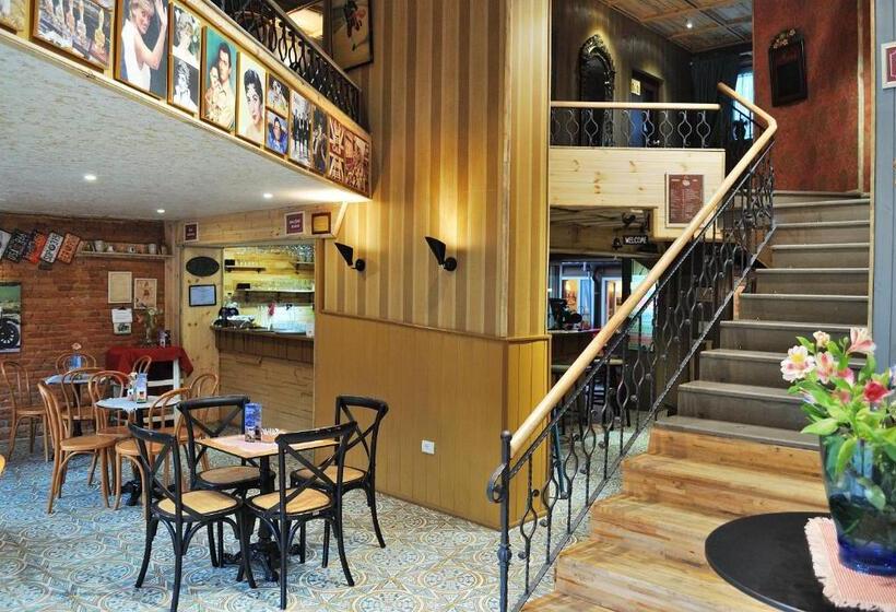 בית מלון כפרי London