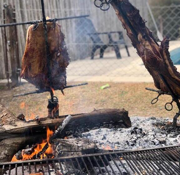 هتل Los Sauces Posada