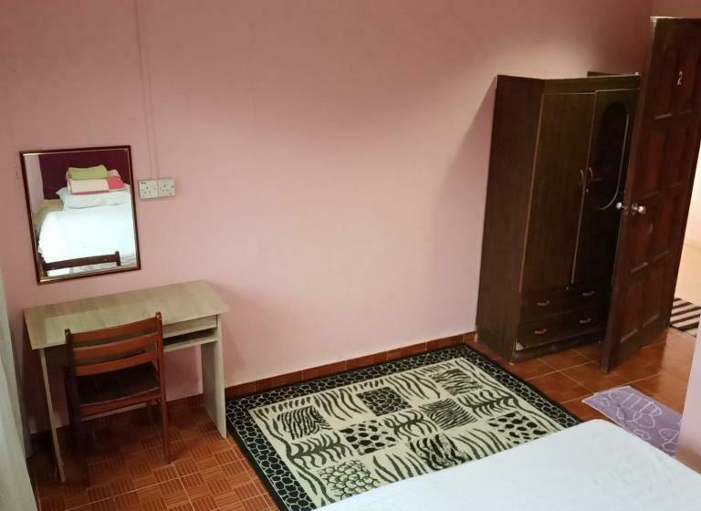 酒店 Oyo 90352 Muan S Homestay