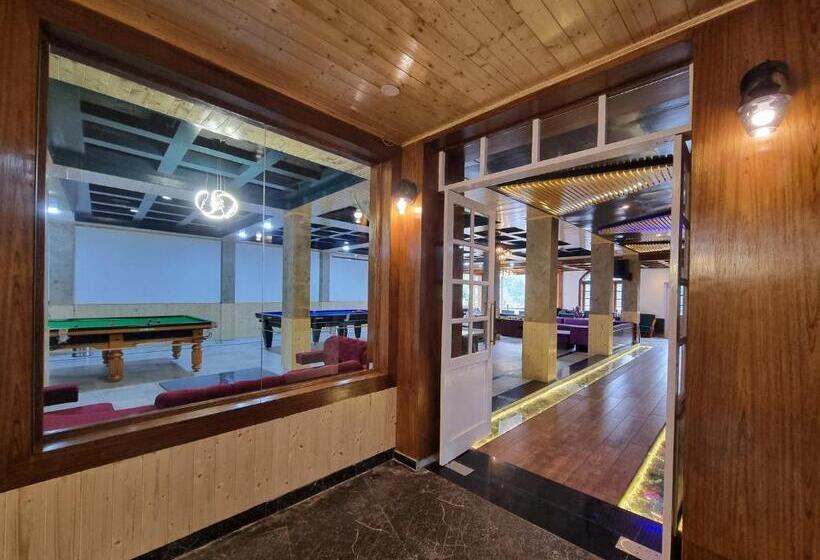 هتل Satyadev Grand