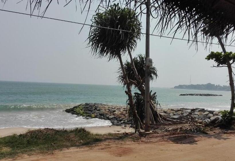 فندق Sunchaser Beach