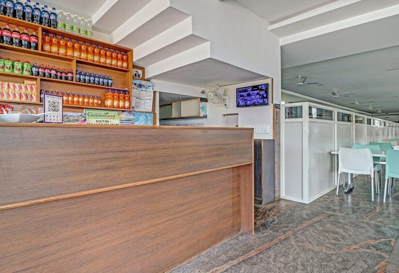 בית מלון כפרי Treebo Green Land Kushalnagar