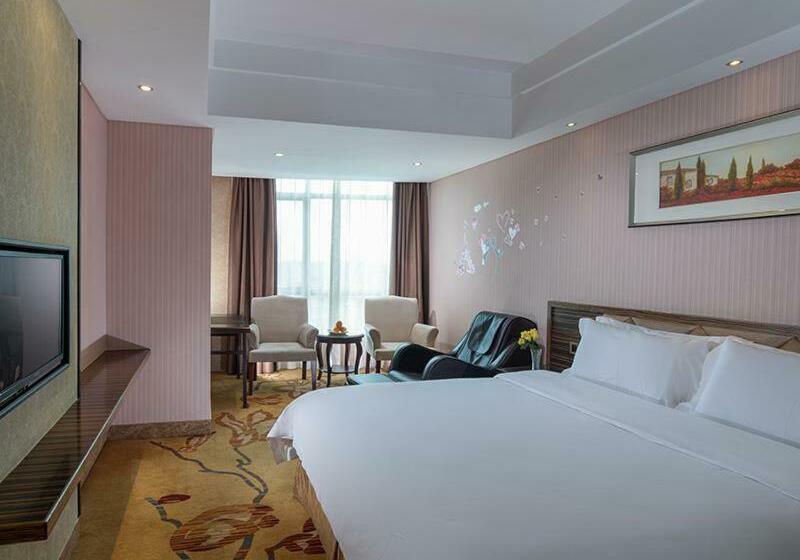 Отель Vienna 3 Best Dongguan Shida Road