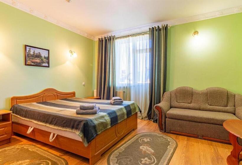 هتل вілла юран східниця