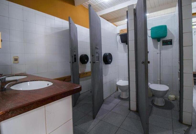 Mundaka Hostel Y Bar