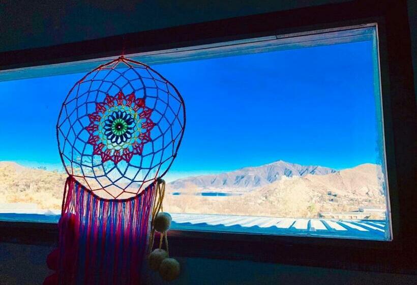 پانسیون Hostal Isabella