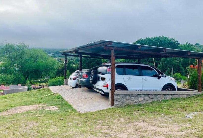 پانسیون Hostal Isabella