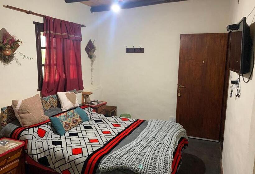 پانسیون Hostal Isabella