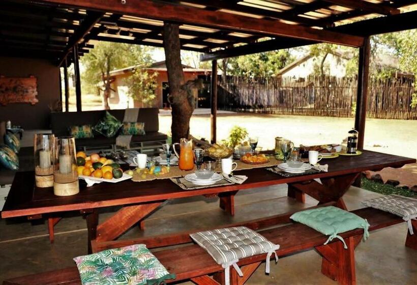 פנסיון Ngalali Retreat