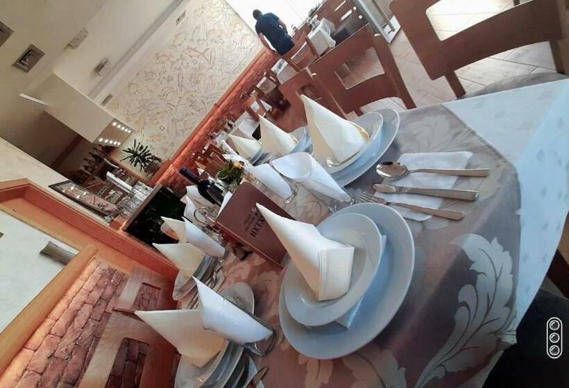 پانسیون Prenoćište I Restoran Ihthis