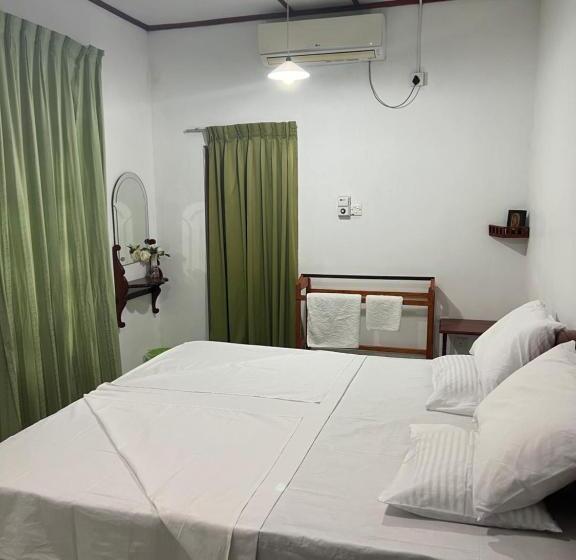 פנסיון Summer Ridge   Homestay