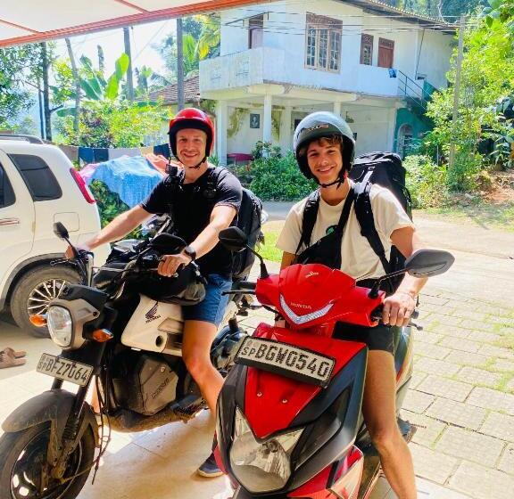 פנסיון Summer Ridge   Homestay