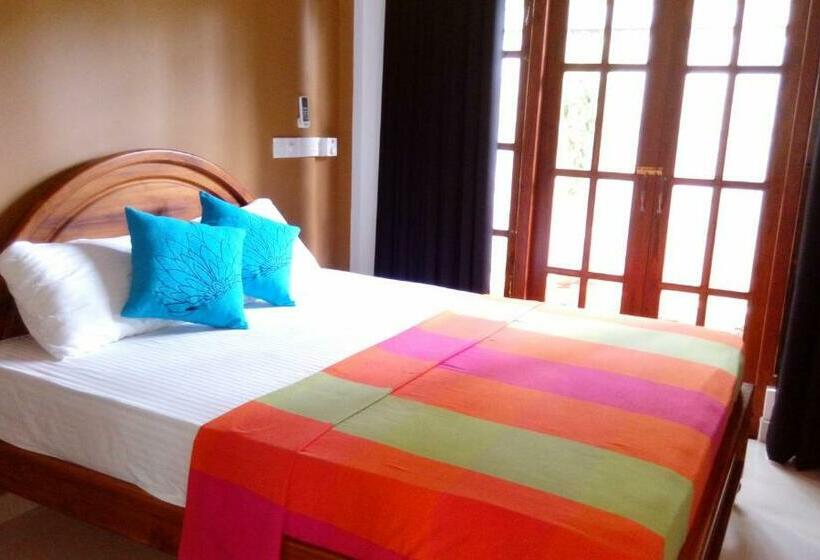 Пансион Summerland Residence